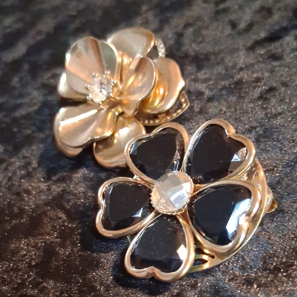 Gold and Black Quatrefoil Brooch